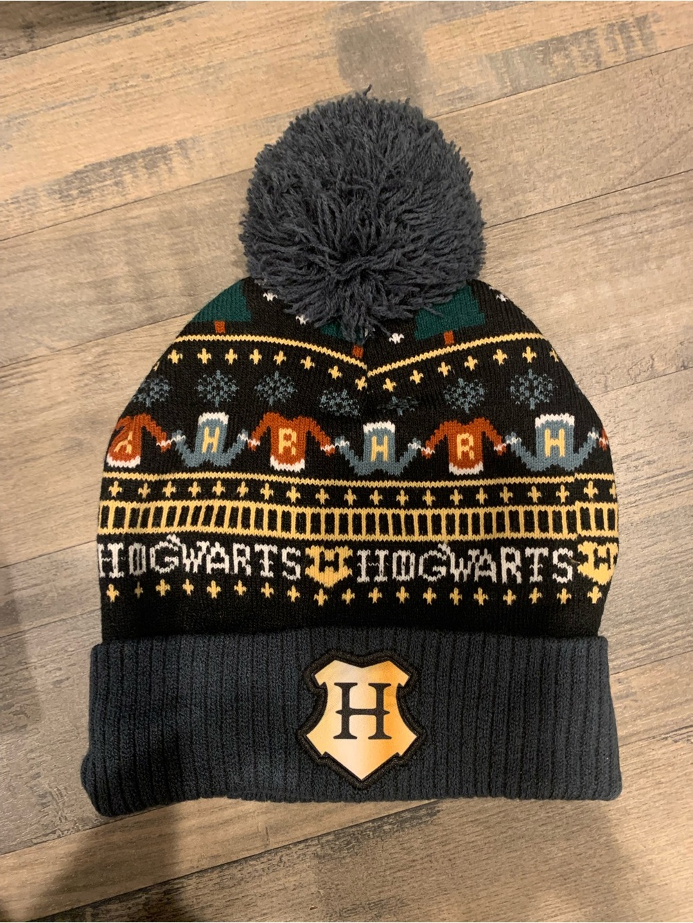 Warner Bros. Hogwarts Knit Pom Beanie - Black, Gold, Gray